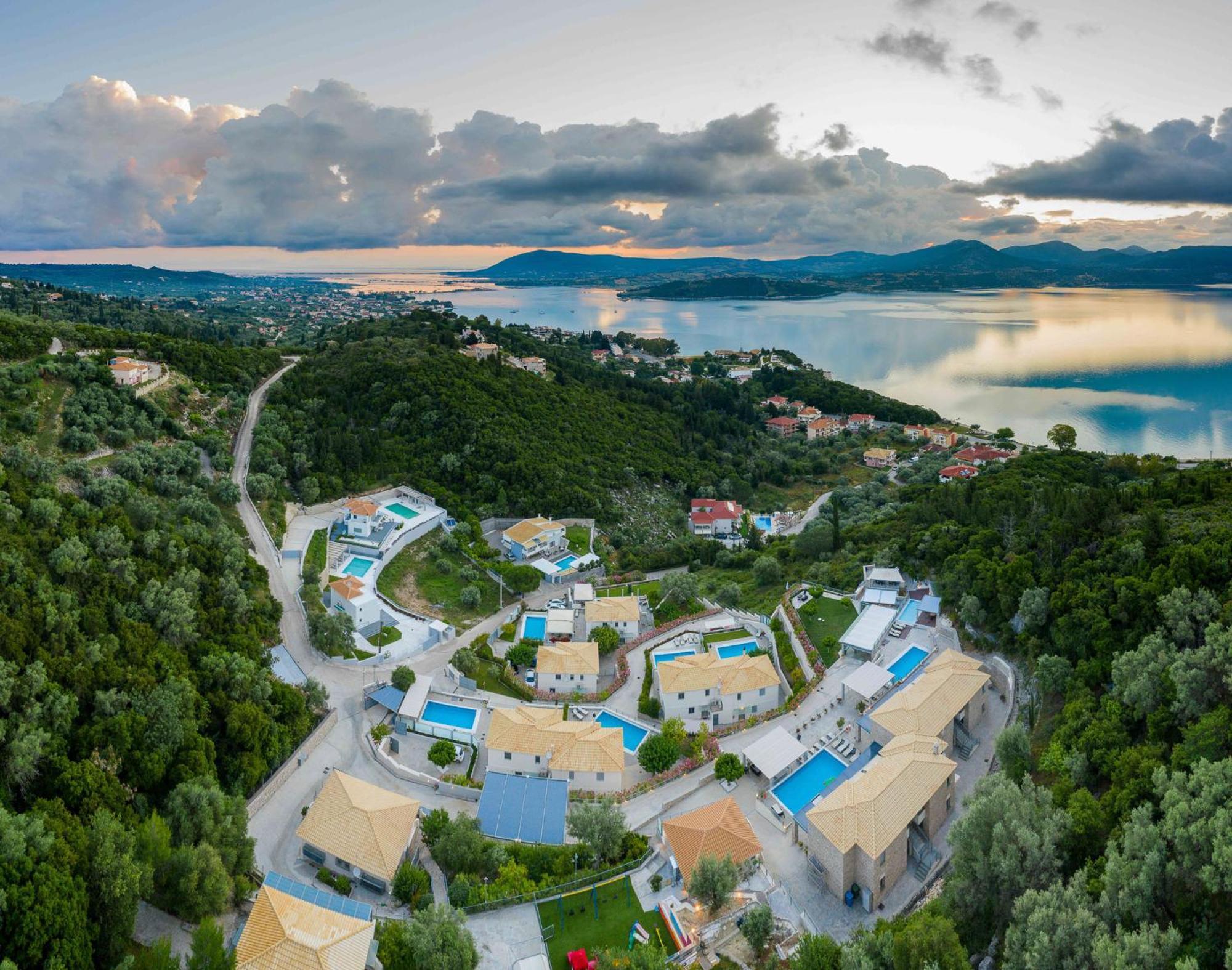 Thealos Village Aparthotel Lefkada Lygia  Exterior foto